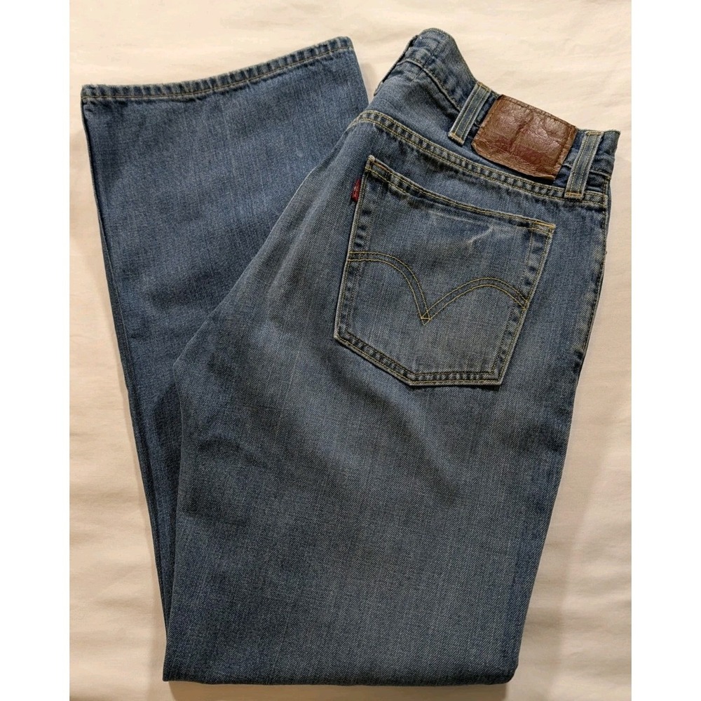 Levi's 527 Low Bootcut Jeans Mens 38x32 Medium Wash Blue 100% Cotton Denim